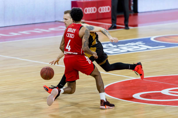 在德甲即将 在德甲即将