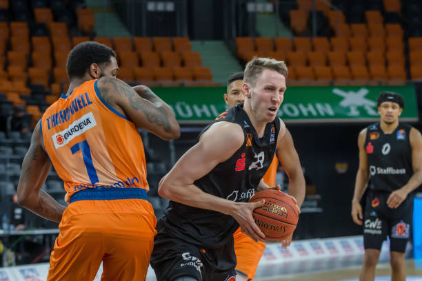 防线稳定性 防线稳定性