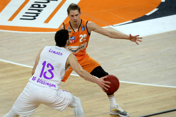 段仍无动静 段仍无动静